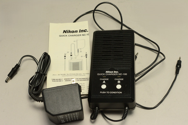 Pre-Owned Nikon Quick Charger NC-100