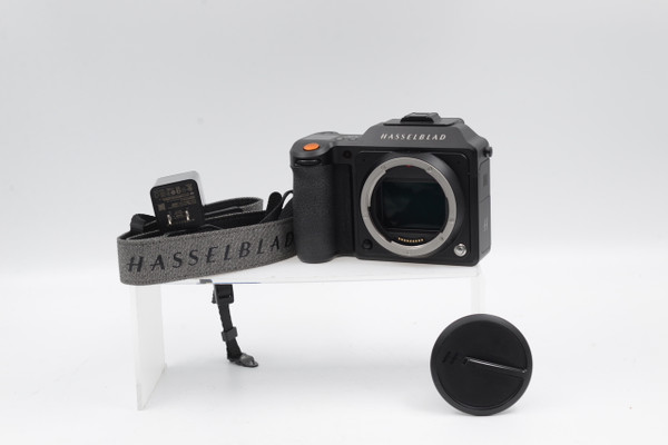 Pre-Owned - Hasselblad - 2 years accidental warranty. X2D 100C Medium Format Mirrorless Camera