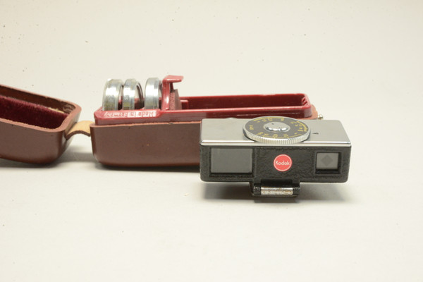 Pre-Owned Kodak Retina Close-Up Rangefinder Kit w/ 3 lenses