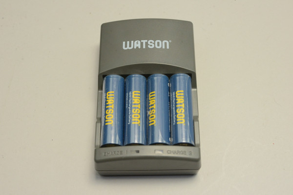 Pre-Owned Like-New Watson Rapid Charger with 4 AA NiMH Rechargeable Batteries