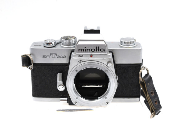 Pre-Owned - Minolta SRT- 202 w/ Vivitar Macro Focusing Zoom 70-150mm f/3.8