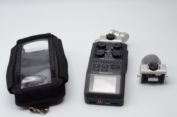 Pre - Owned Zoom H6 All Black 6-Input / 6-Track Portable Handy Recorder with Single Mic Capsule (Black)