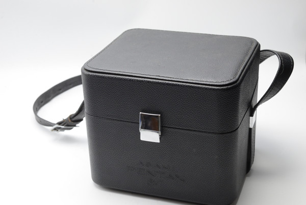 Pre-Owned Leather Asahi Pentax 6x7 Medium Format Camera Case