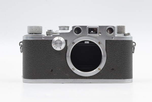 Pre-Owned - Leica IIIC Luftwaffen-Eigentum 1941, w/ Leica Luftwaffen-Eigentum 5cm 2.0 Screw Mount M39