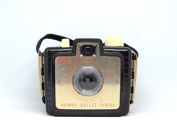 Pre-Owned - Vintage Kodak Brownie Bullet 120 Film Camera