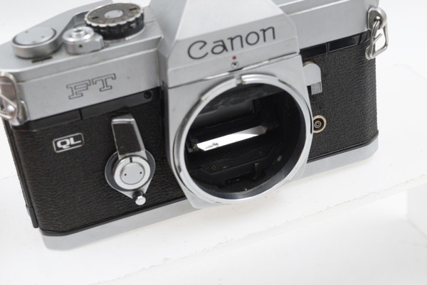 Pre-Owned - *AS-IS* Canon FT QL film camera Body Only PARTS ONLY