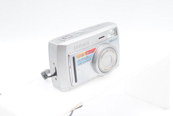 Pre-Owned - Pentax Digital Camera Optio 33L 3.2MP Silver Flip Screen