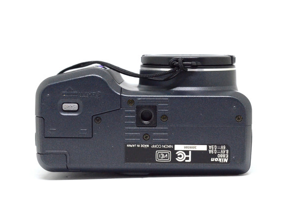Pre-Owned - Nikon Coolpix 880