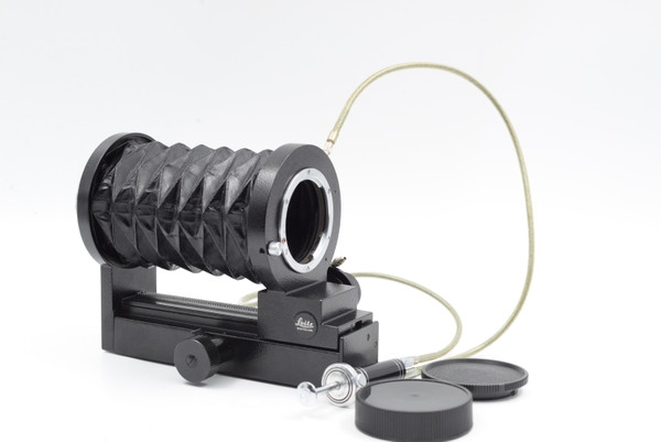 Pre-Owned - Leica Bellows-R and Dual Shutter Release Cord