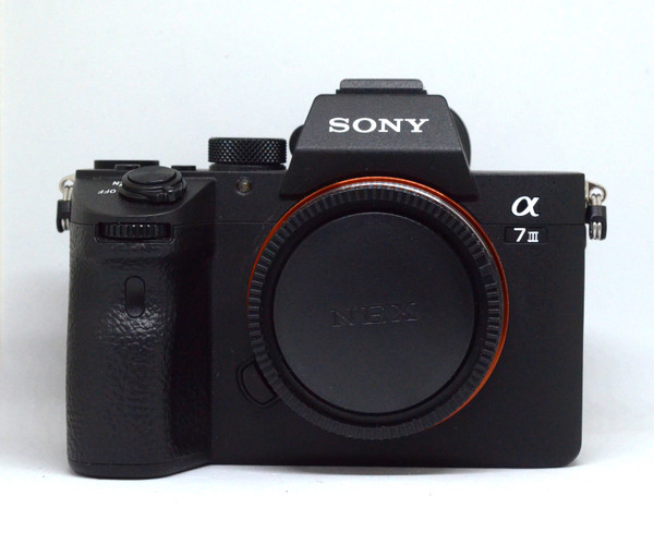 Pre-Owned - Sony Alpha a7 III Mirrorless Digital Camera (Body Only) 24MP