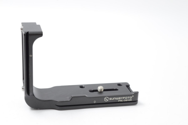 Pre-Owned - Sunwayfoto PNL-D810R L-Bracket for Nikon D810