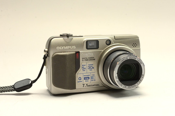 Pre-Owned Olympus Camedia C-60 Zoom Digital Camera