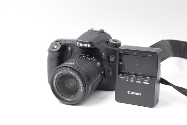 Pre-Owned - Canon EOS 70D DSLR w/ 18-55mm f/3.5-5.6 STM Lens
