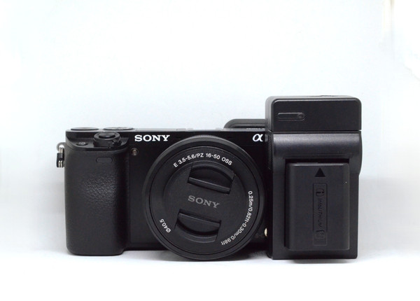 Pre-Owned - Sony Alpha A6000 w/ 16-50mm Lens BLACK