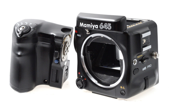 Pre-Owned - *AS-IS* Mamiya 645 Pro and Battery Grip for PARTS ONLY