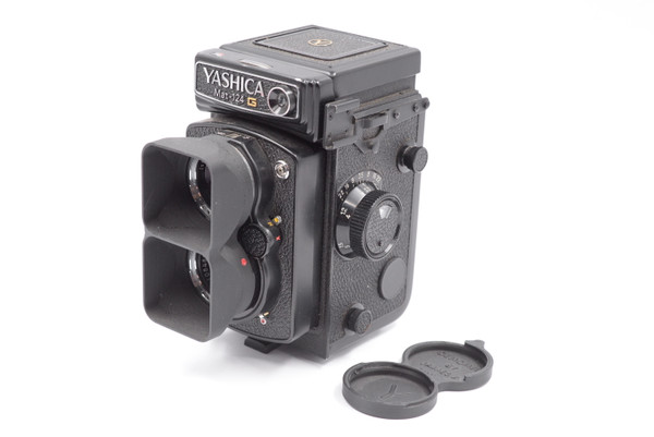 Pre-Owned - Yashica Mat 124G Twin lens Med format film camera