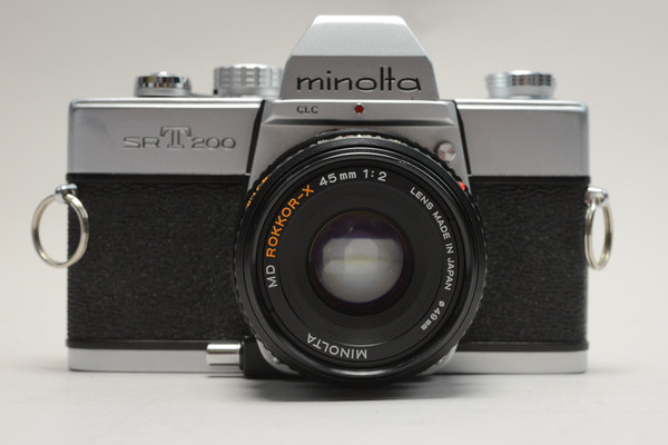 Pre-Owned - Minolta SRT 200 w/45mm f/2 Rokkor-X lens film camera