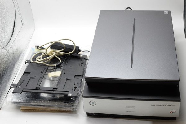 Pre-Owned V800 Photo Color Scanner