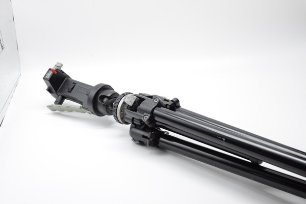 Pre-Owned Manfrotto Bogen #3205 Tripod with #3265 Grip Head