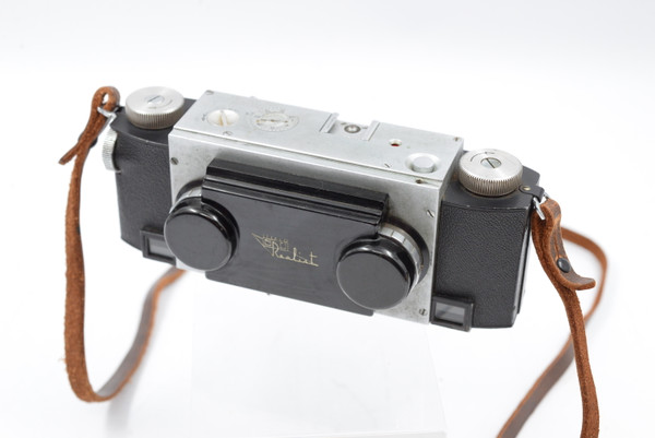 Pre-Owned - David White Stereo Realist Camera Model 1041 f3.5 Lens
