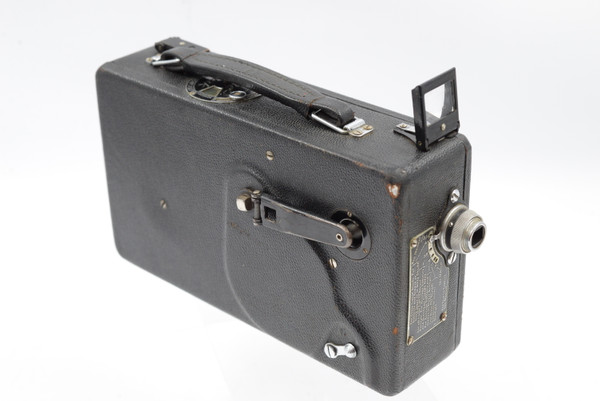 Pre-Owned 1930s Cine Kodak Model M 16mm Motion Picture Camera with 20mm f3.5 fix lens