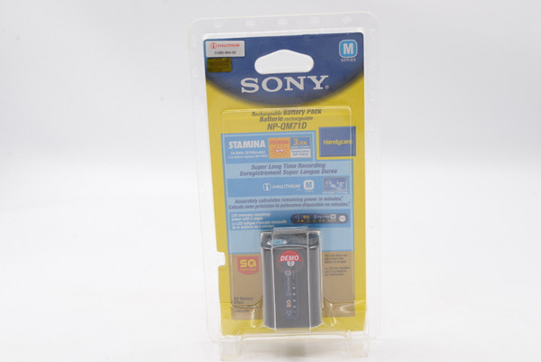 Sony - NP-QM71D M-Series Info-Lithium Battery Pack