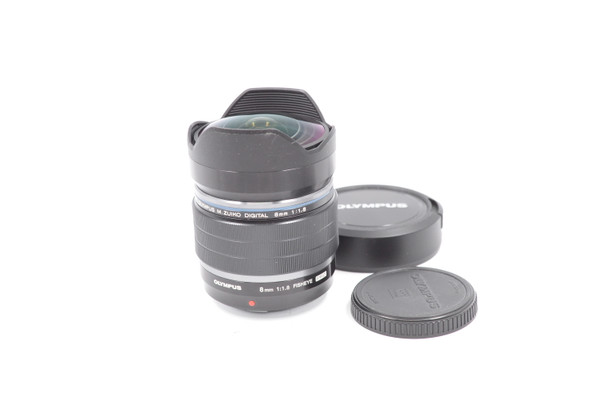 Pre-Owned - Olympus 8mm f/1.8 Fisheye PRO M.ZUIKO Digital ED Lens