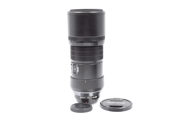 Pre-Owned - Olympus 300mm f/4 IS PRO M.Zuiko Digital ED Lens