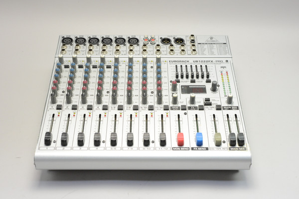 Pre-Owned Behringer Eurorack UB1222FX-PRO 16-Input Mixer