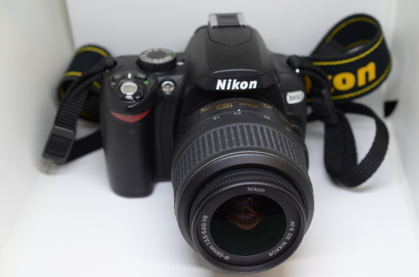 Pre-Owned - *Mint* Nikon D60 DSLR with 18-55mm f/3.5-5.6 lens