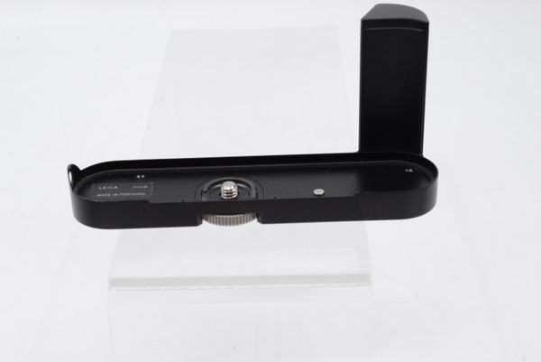 Pre-Owned - Leica M10 Handgrip Hand grip 24018 Black for Leica M10
