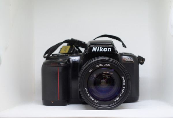 Pre-Owned - Nikon N6006 w/ Sigma 28-105mm f/3.8-5.6