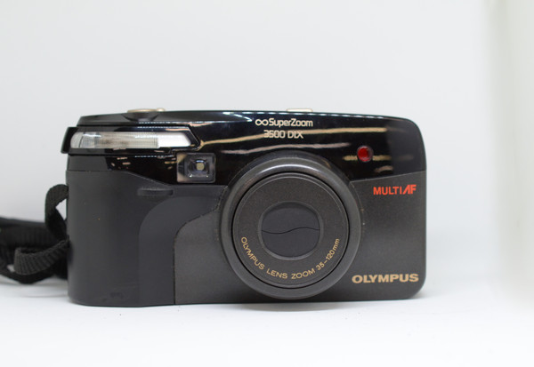 Pre-Owned - Pentax super zoom 3500 DIX