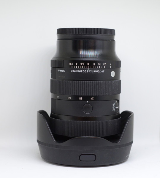 Pre-Owned - Sigma 24-70mm f/2.8 DG DN II Art Lens (Leica L)