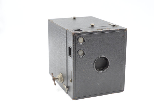 Pre-Owned - Vintage Eastman Kodak No. 3 BROWNIE CAMERA, Model B, Made in USA