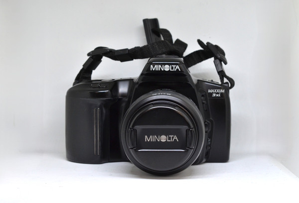 Pre-Owned - Minolta Maxxum 3xi w 35-80mm F/4-5.6