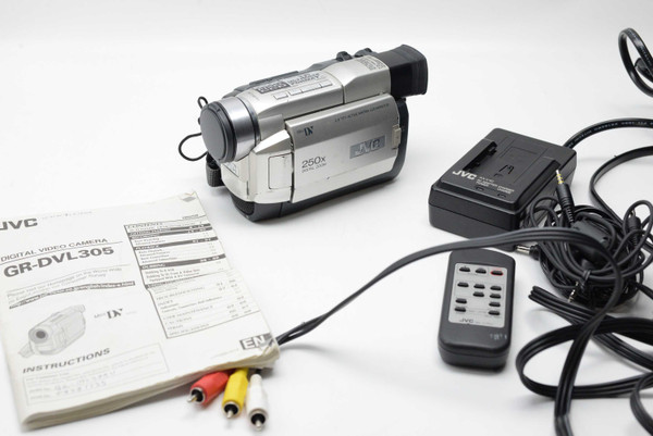 Pre-Owned -Pre-Owned - JVC GR-DVL305U MiniDV Camcorder Accessories Silver