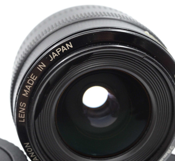 Pre-Owned - Canon EF 28mm f/2.8 lens (Crack on front)