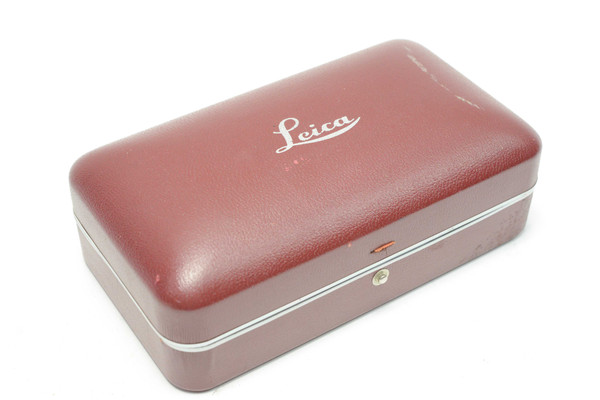 Pre-Owned - Leica Red Clamshell Display Box