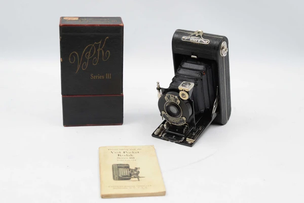 Pre-Owned - Pre-Owned VEST POCKET SERIES III CAMERA MANUAL & BOX