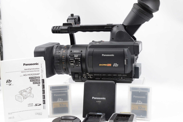 Pre-Owned - Panasonic AG-HVX200P DVCPRO HD P2 3CCD Camcorder Video Camera Leica Dicomar Lens w/ (2) 32GB Panasonic P2 Memory Cards, (1) battery and (2) chargers and a Panasonic AJ-PCD2 Card Reader