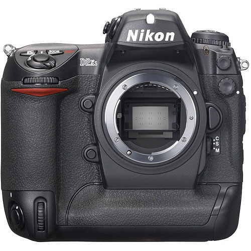 Pre-Owned - Nikon D2Xs Body 12MP at Ace Photo