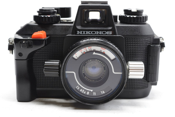 Pre-Owned - Nikonos IV-A With 35mm F/2.5 Lens at Ace Photo
