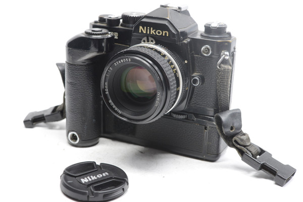 Pre-Owned - Nikon FM2 BLACK W/50Mm F1.8 AIS & Nikon MD-12 