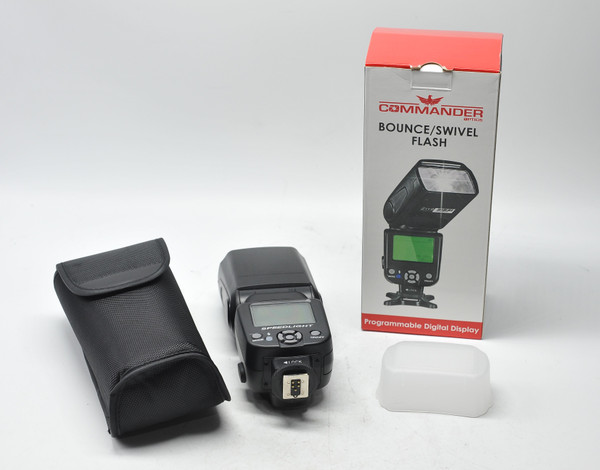 Pre-Owned - Commander Optics Bounce/Swivel Flash TTL-613C