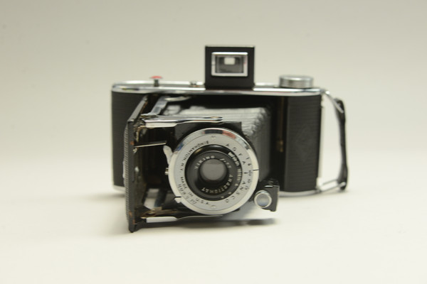 Pre-Owned - AGFA Viking Folding Vintage Camera f7.7