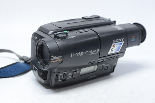 Pre-Owned - Sony CCD TR93 8mm video8 NTSC Camcorder