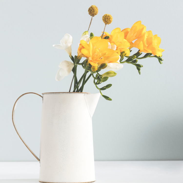 Choosing the Best Spring Scents for Your Home