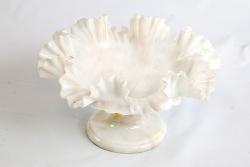 Marble Accents - Tall Frilled Makrana White Marble Bowl
Marble Accents, Marble Bowls, Makrana White Marble, Black Marble Bowls
