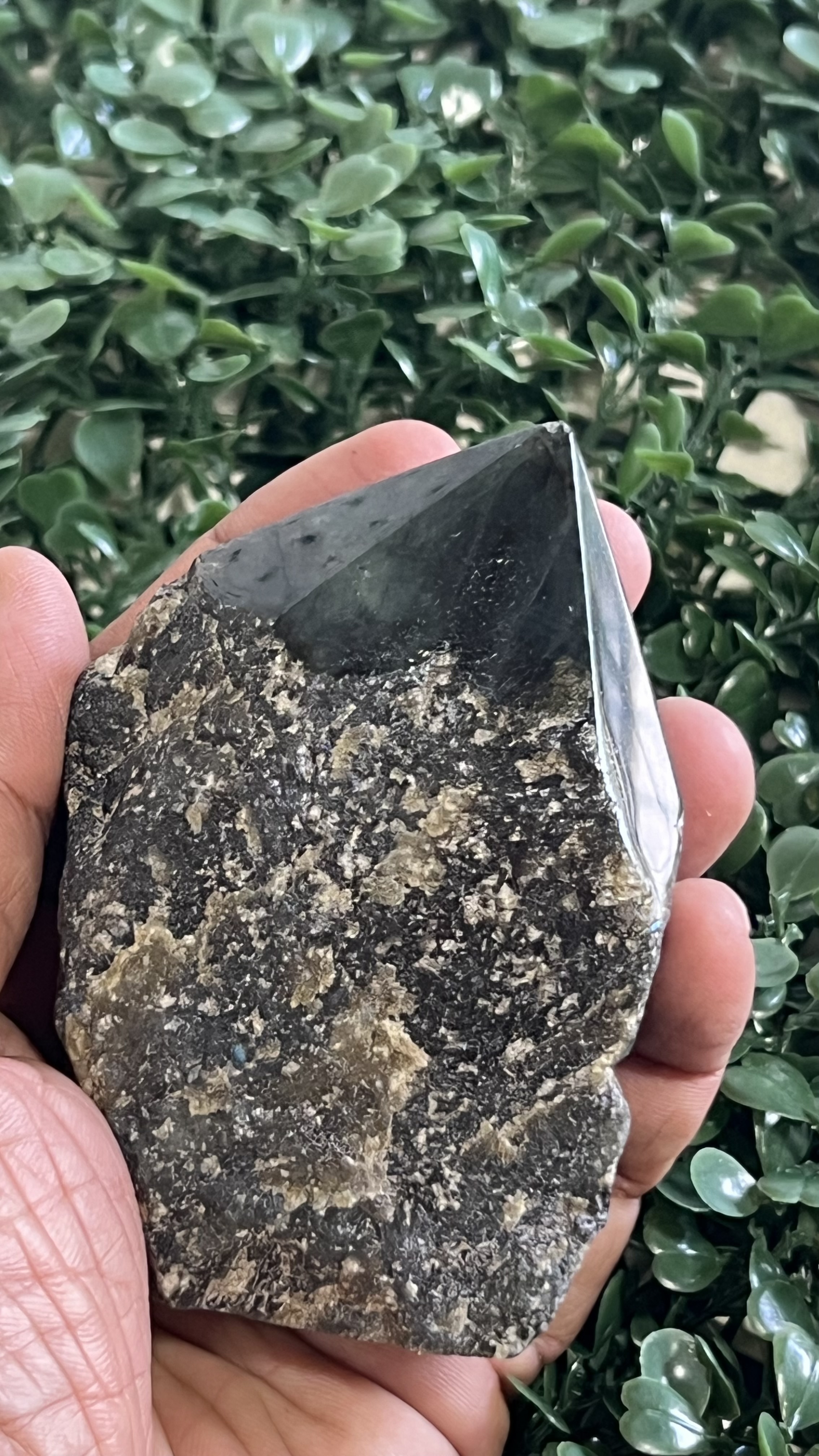 Labradorite Rough Point 3-3.5"